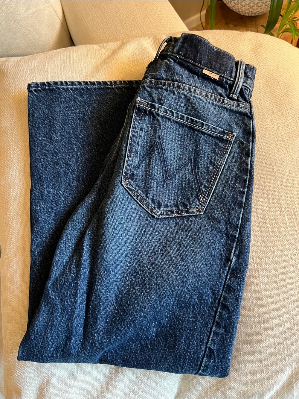 MOTHER Denim Lil Mother Half Pipe Ankle Jeans in Did You Bring Me Anything - 25 - Picture 8 of 16